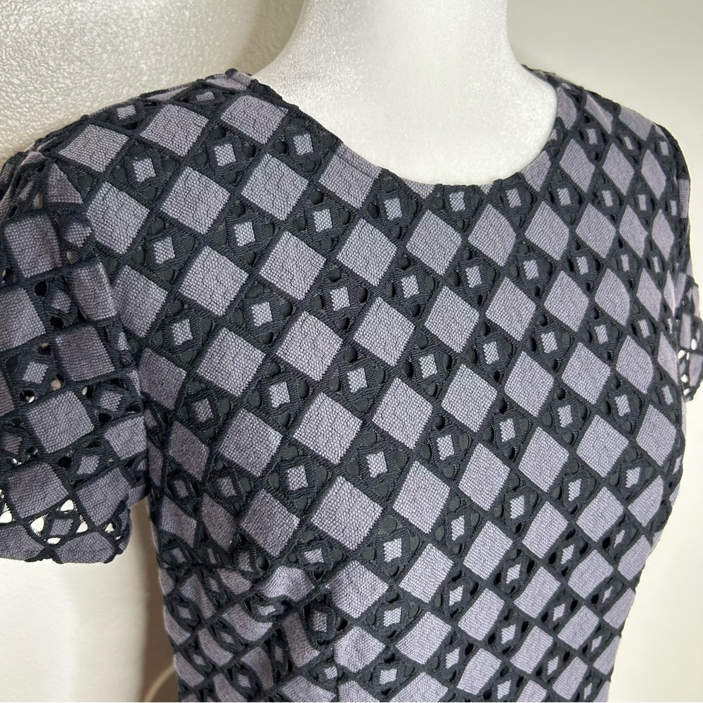 Banana Republic Womens Gray & Black Crochet Eyelet Sheath Patterned Dress Size 8 - Picture 3 of 10